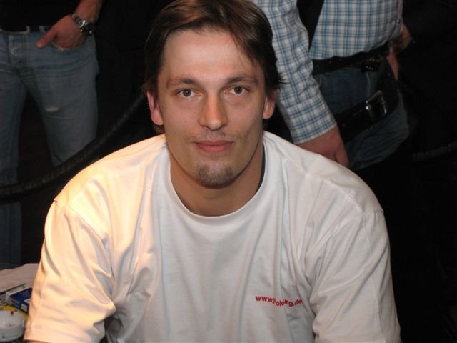 TNT Hold\'em: Tag 2 TNT Hold\'em: Tag 2