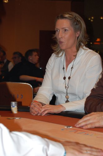 PokerOlymp.de Open 2 live aus Schenefeld: 800 Euro No Limit Hold\'em De PokerOlymp.de Open 2 live aus Schenefeld: 800 Euro No Limit Hold\'em De