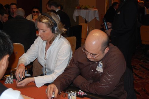 PokerOlymp.de Open 2 live aus Schenefeld: 800 Euro No Limit Hold\'em De PokerOlymp.de Open 2 live aus Schenefeld: 800 Euro No Limit Hold\'em De