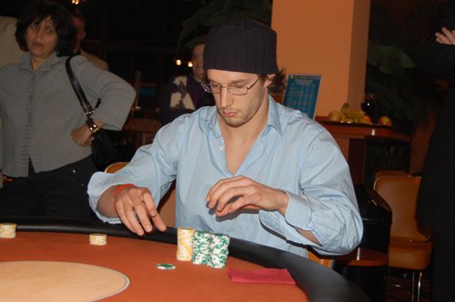 PokerOlymp.de Open 2 live aus Schenefeld: 1.500 Euro No Limit Hold\'em PokerOlymp.de Open 2 live aus Schenefeld: 1.500 Euro No Limit Hold\'em