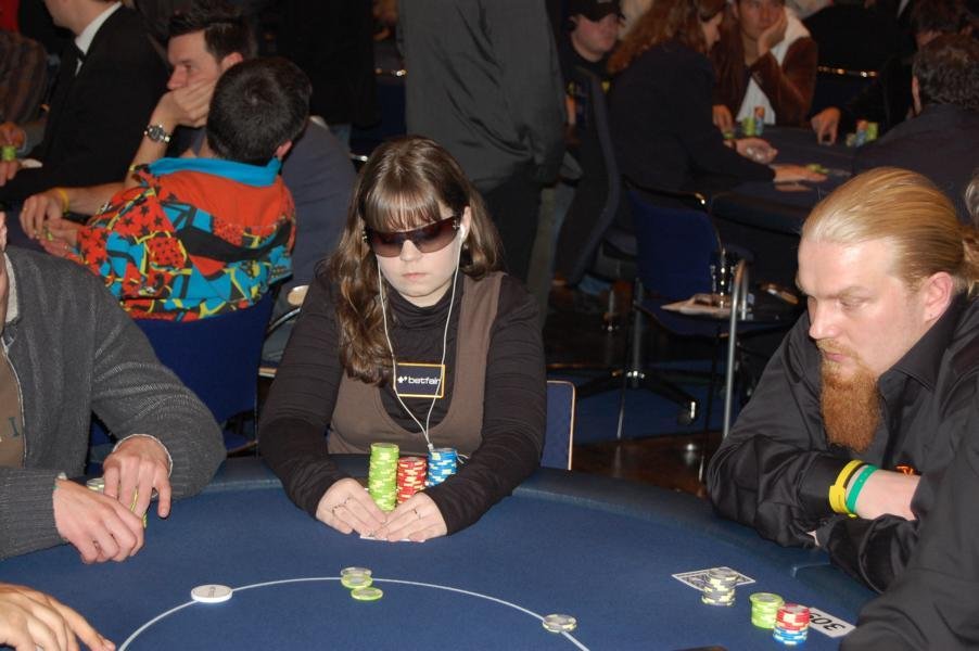 EPT Dortmund Live: Tag 1B im Casino Hohensyburg EPT Dortmund Live: Tag 1B im Casino Hohensyburg