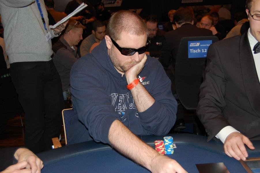 EPT Dortmund Live: Tag 2 im Casino Hohensyburg EPT Dortmund Live: Tag 2 im Casino Hohensyburg
