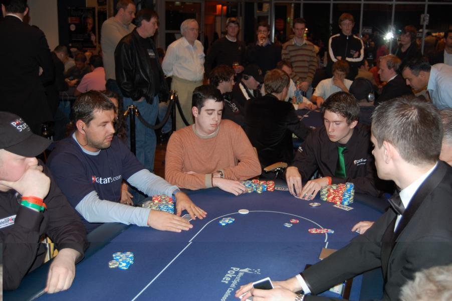 EPT Dortmund Live: Tag 2 im Casino Hohensyburg EPT Dortmund Live: Tag 2 im Casino Hohensyburg