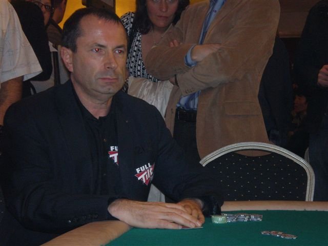Sigi beim Heads-Up Sigi beim Heads-Up