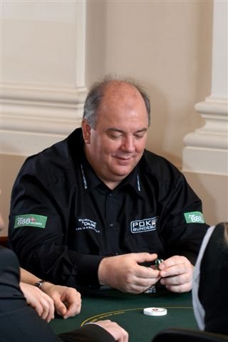 CAPT Salzburg Live: € 2.000 No Limit Hold\'em Main Event Tag 1 CAPT Salzburg Live: € 2.000 No Limit Hold\'em Main Event Tag 1