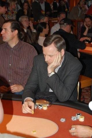 PokerOlymp.de Open Live aus Schenefeld: 800 Euro No Limit Hold\'em Tag PokerOlymp.de Open Live aus Schenefeld: 800 Euro No Limit Hold\'em Tag