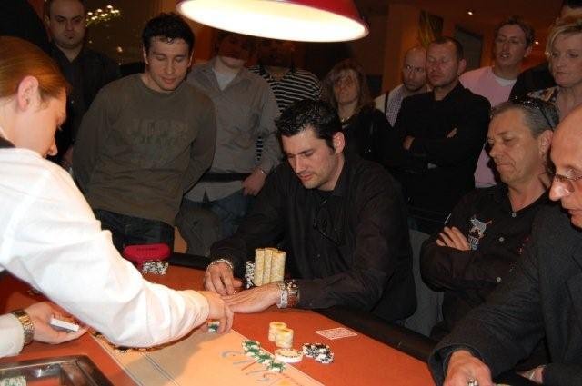 PokerOlymp.de Open Live aus Schenefeld: 800 Euro No Limit Hold\'em Tag PokerOlymp.de Open Live aus Schenefeld: 800 Euro No Limit Hold\'em Tag