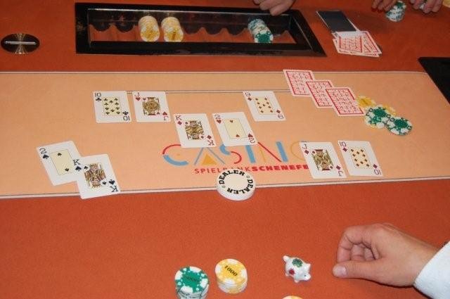 PokerOlymp.de Open Live aus Schenefeld: 800 Euro No Limit Hold\'em Fina PokerOlymp.de Open Live aus Schenefeld: 800 Euro No Limit Hold\'em Fina