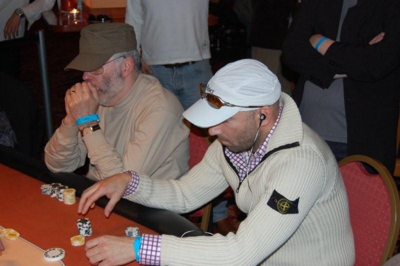 PokerOlymp.de Open Live aus Schenefeld: 1500 Euro No Limit Hold\'em Tag PokerOlymp.de Open Live aus Schenefeld: 1500 Euro No Limit Hold\'em Tag