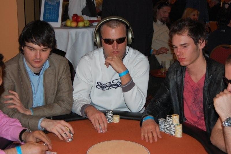 PokerOlymp.de Open Live aus Schenefeld: 1500 Euro No Limit Hold\'em Tag PokerOlymp.de Open Live aus Schenefeld: 1500 Euro No Limit Hold\'em Tag