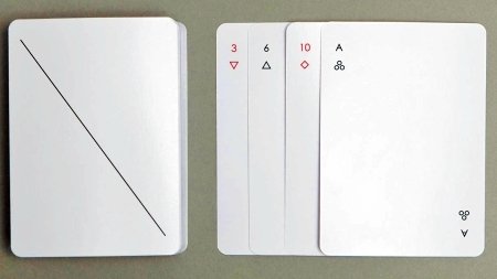Ein sehr minimalistischer Ansatz wurde von Designer Joe Doucet verfolgt. Wie viel kann man wegnehmen und trotzdem noch spielen? Auf jeden Fall nicht so viel, wie sieht denn so ein Bleiche-Board bitte aus? Joe_Doucet