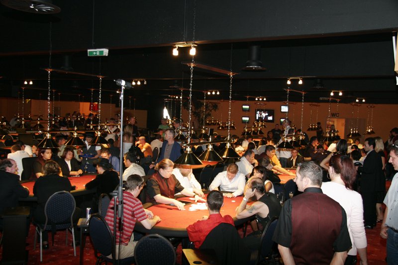 Poker Royale hat eröffnet Poker Royale hat eröffnet