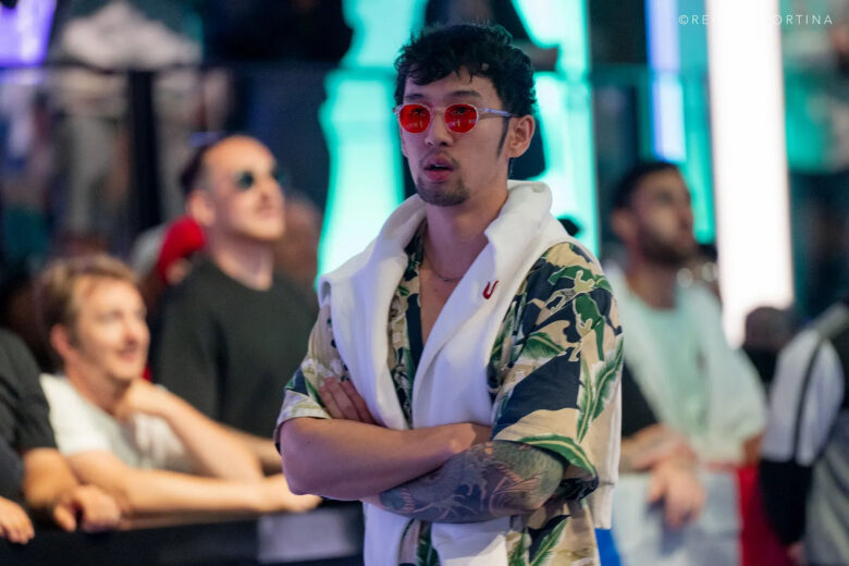 Han Feng, Pokerprofi aus Texas, gewann $160K beim $1.5K NLHE Champions Club Fall Poker Open 2024 und wurde GPI Mid-Major Player of the Year.