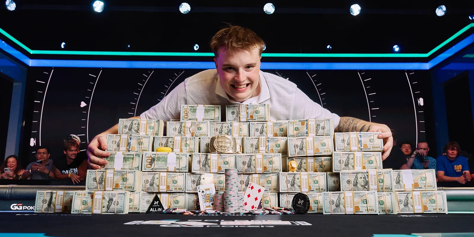 Lucas Jumalon gewinnt mit 22 Jahren das WSOP Main Event 2026 und $10M