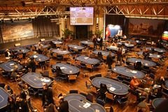 Die Tische stehen bereit EPT_Dortmund
