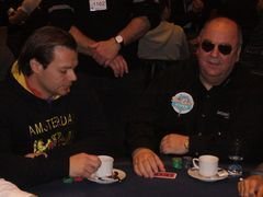 A chip and a cup of coffee:Willi Breuer und Andreas Krause Krause_Bräuer_Kaffee