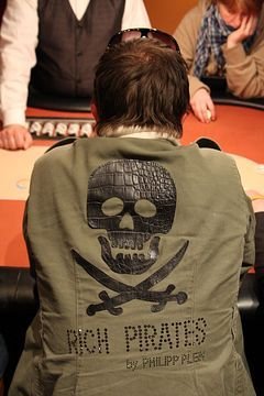 Schöne Jacke, beziehungsreicher Text rich_pirates