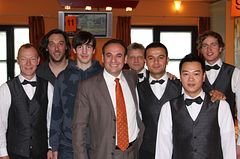 Die Dealer mit Chef + Sohn team