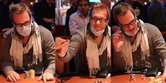 Marc Gork im Operationssaal gork_mundschutz