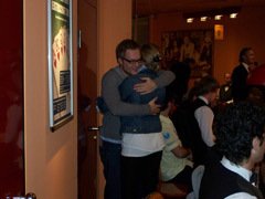 Katja und Marc embracing gork_und_thater_2