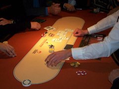 Ja, hier wird Texas Hold’em gespielt board