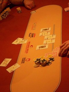 Eine weitere Hand, dieRinke gewinnt rinke_hand
