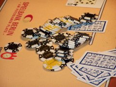 Antes Blinds und ein paar Karten antes