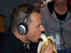 Bringt mir mal ‘ne Bananesonst spiel ich nich weiter d_mit_banana
