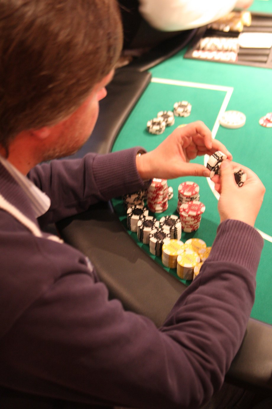 Jan Meinberg – mit60k jetzt klarerChipleader meinbergs_chipschloss