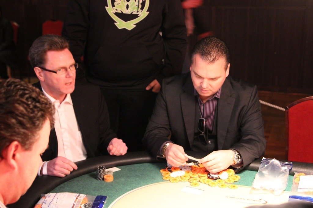 chips_auspacken_2 chips_auspacken_2