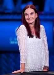 Elisabeth Hille erwartetihren letzten Flip Elisabeth Hille