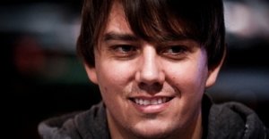 Bodo Sbrzesny hat gut lachen mit Royal Flush Bodo Sbrzesny hat gut lachen mit Royal Flush