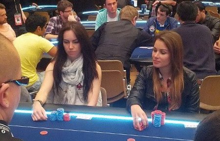 Liv Boeree und Nathalie Hof, die letzten Frauen im Rennen Liv Boeree und Nathalie Hof
