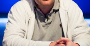 Andrew Pantling ist Chipleader Andrew Pantling ist Chipleader