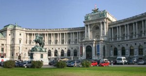 Wien_Hofburg_Neue_Burg_Heldenplatz