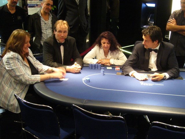 Auch in Zwickau wird gepokert Auch in Zwickau wird gepokert
