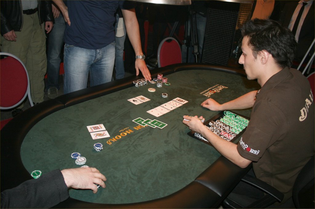 Fishhooks und die WSOP-Qualifikation Fishhooks und die WSOP-Qualifikation