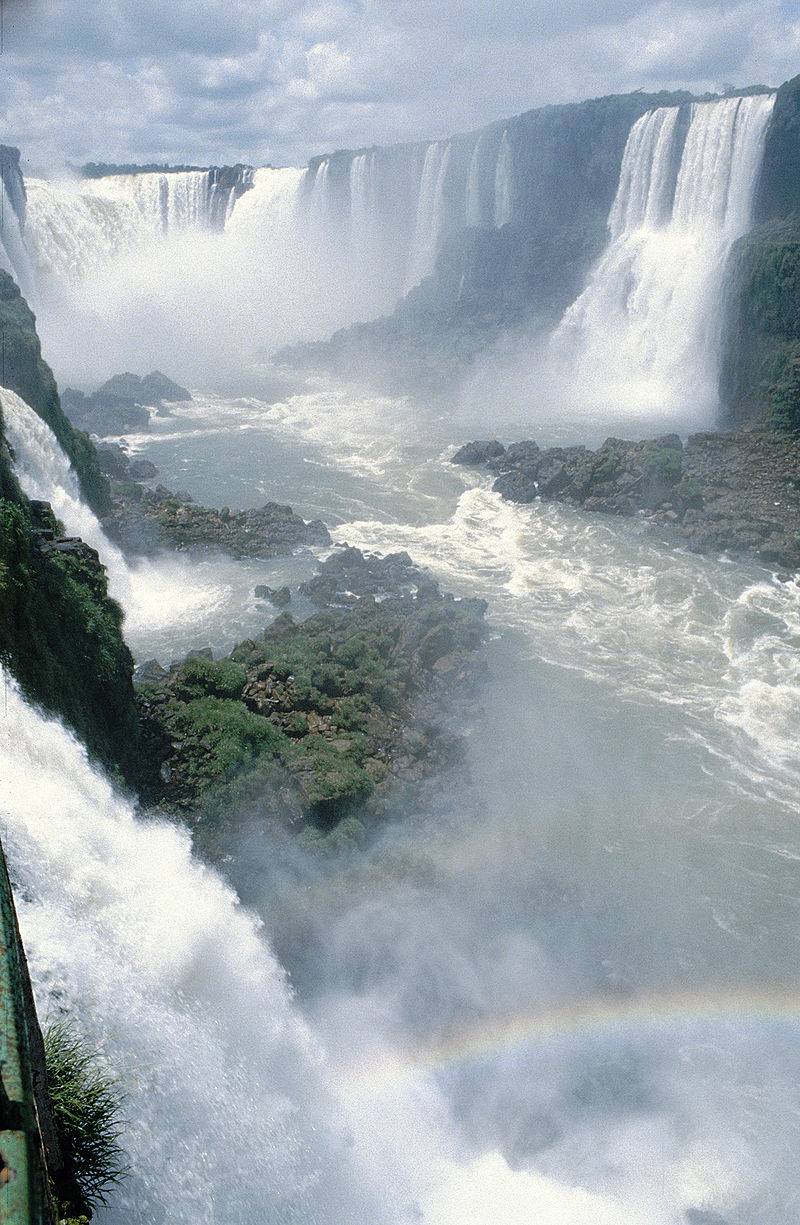 Der Teufelschlund 800px Iguacu 004