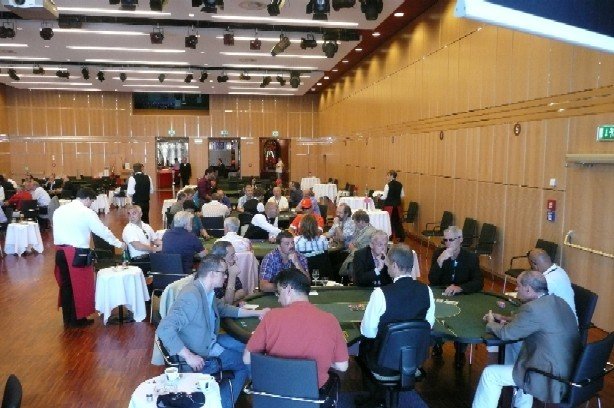 Casino Velden: 7 Card Stud Split € 300 Casino Velden: 7 Card Stud Split € 300