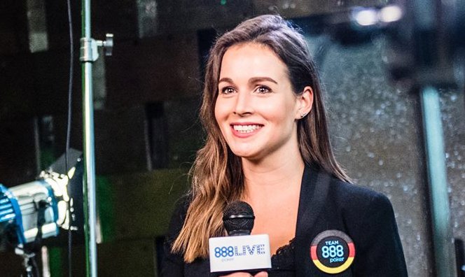 Natalie Hof 888poker Ambassador Natalie Hof