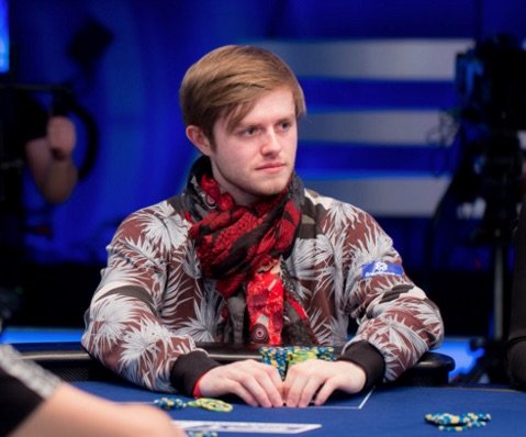 Zwar ein Set, aber das reicht nicht: Charlie Carrel Charlie Carrel