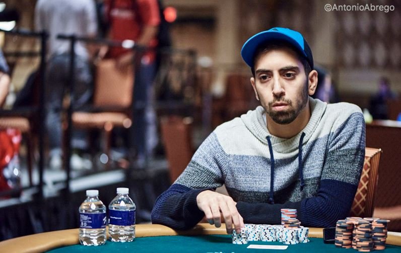 Elior Sion: Mit anderthalb Beinen draußen EliorSionWSOP2017PPC