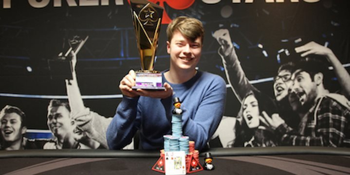 Joe Johnsonund sein quasi kostenlos erspielter Pokal Joe Johnson 720