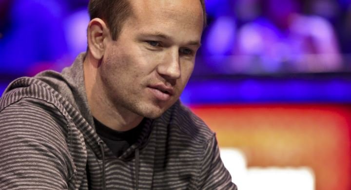 Die meisten Finaltische: John Monette John Monette