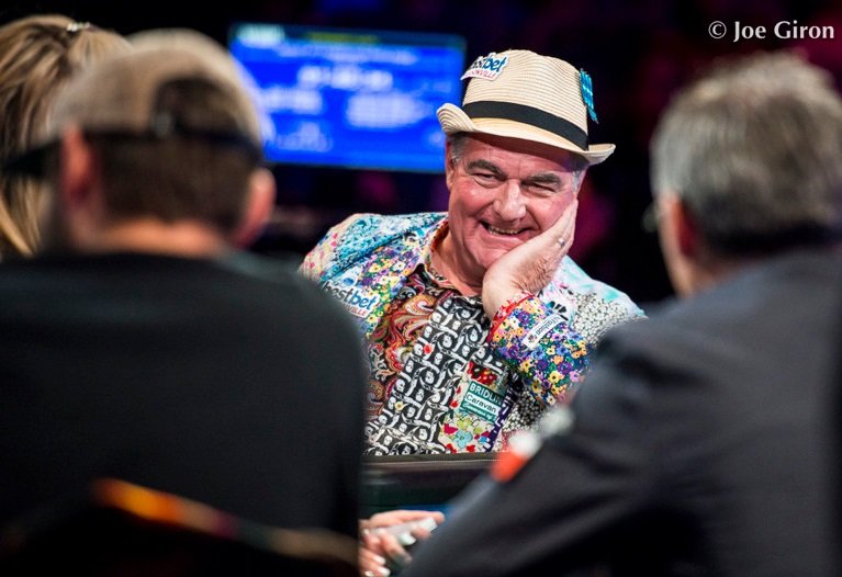 Noch hat er gut Lachen JohnHespMainEvent2017D8Smiles