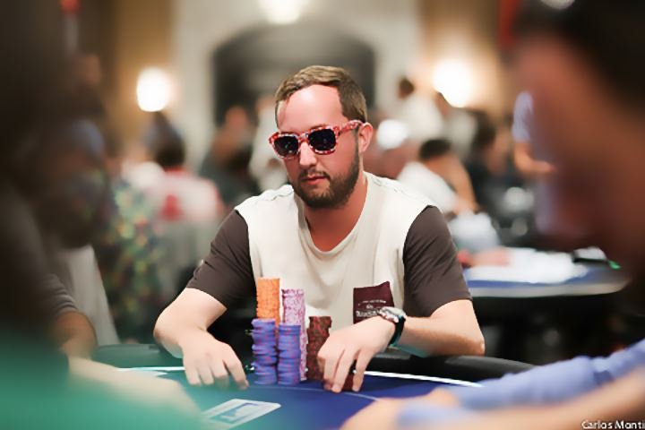 Chipleader Marc-Olivier Perrault Marc Olivier Perrault EPT 13 Barcelona 5679