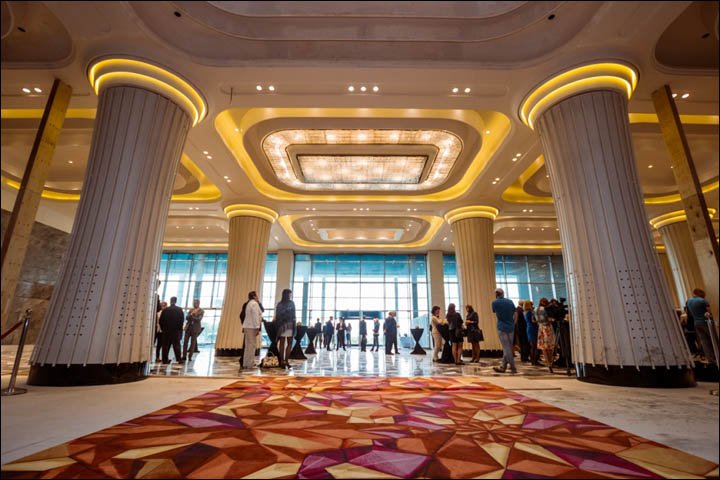 Empfangshalle des neuen Casinos Empfangshalle des neuen Casinos