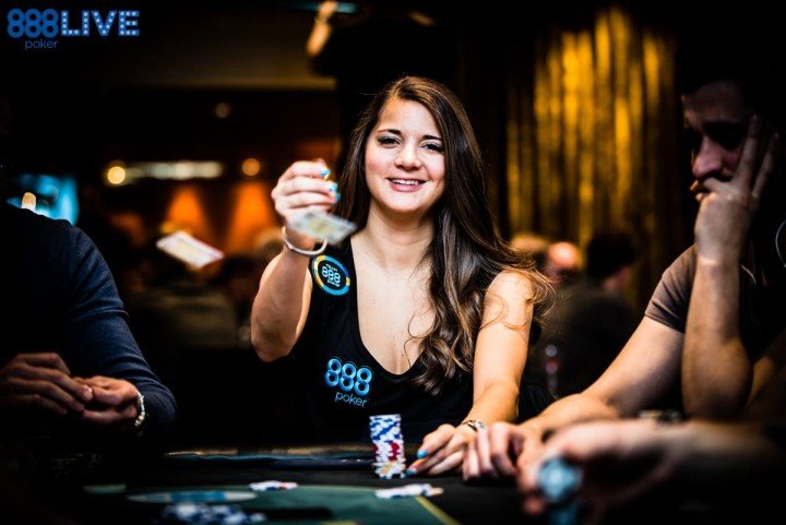 Sofia Lövgren für Schweden Sofia Lövgren war am Start