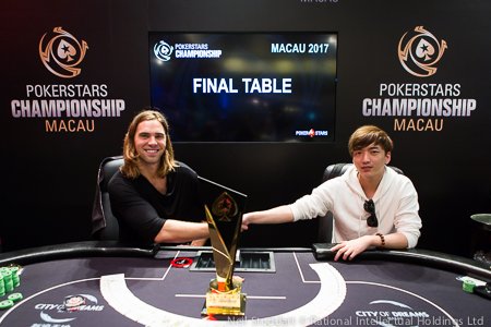 Elliot Smith und Terry Tang vor dem Duell terry tang elliot smith heads up